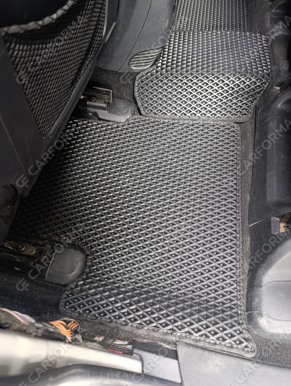 Коврики на Jeep Grand Cherokee (WK2) 2010&nbsp;-&nbsp;2022 в Барнауле