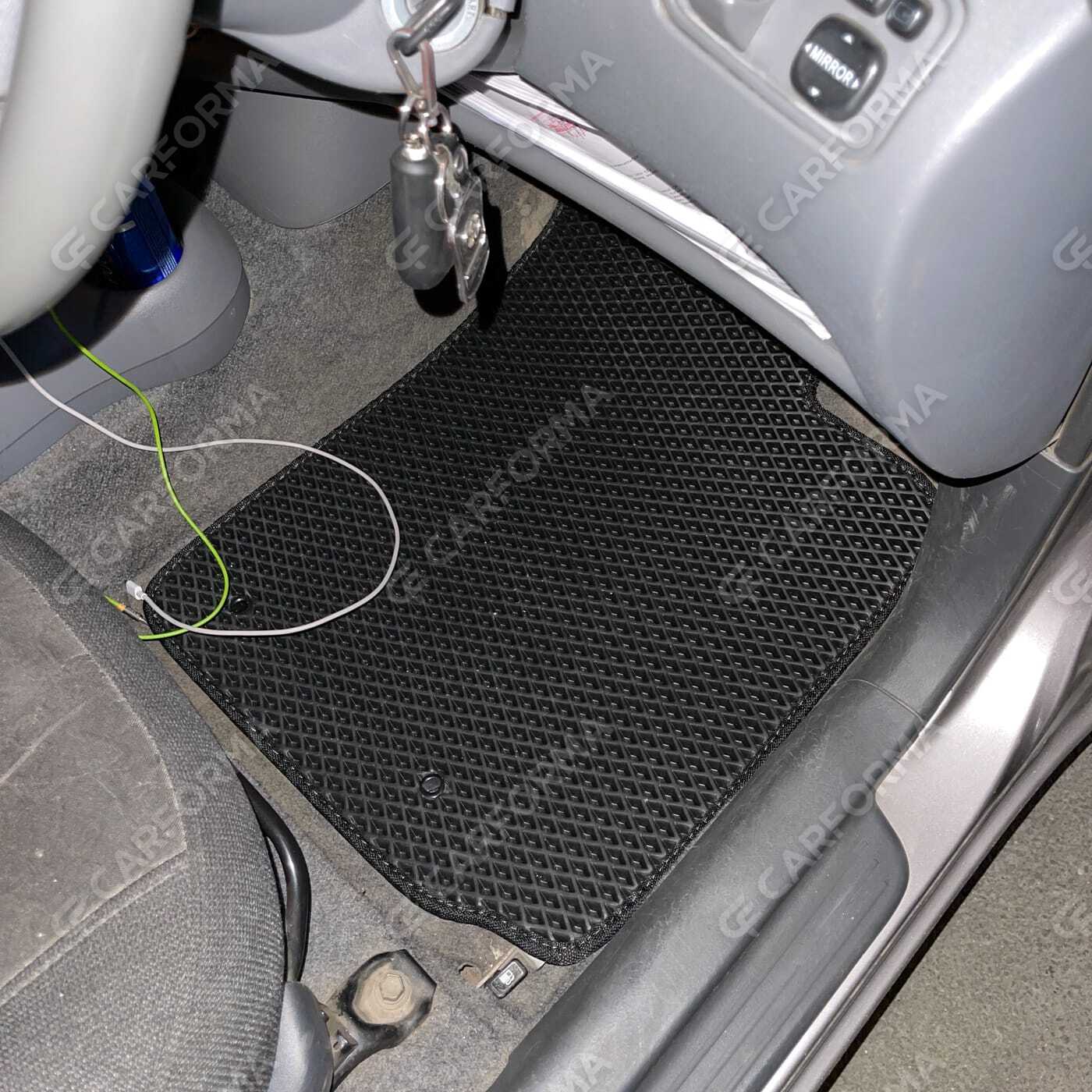 Коврики на Toyota Vitz I 1998&nbsp;-&nbsp;2005 в Барнауле