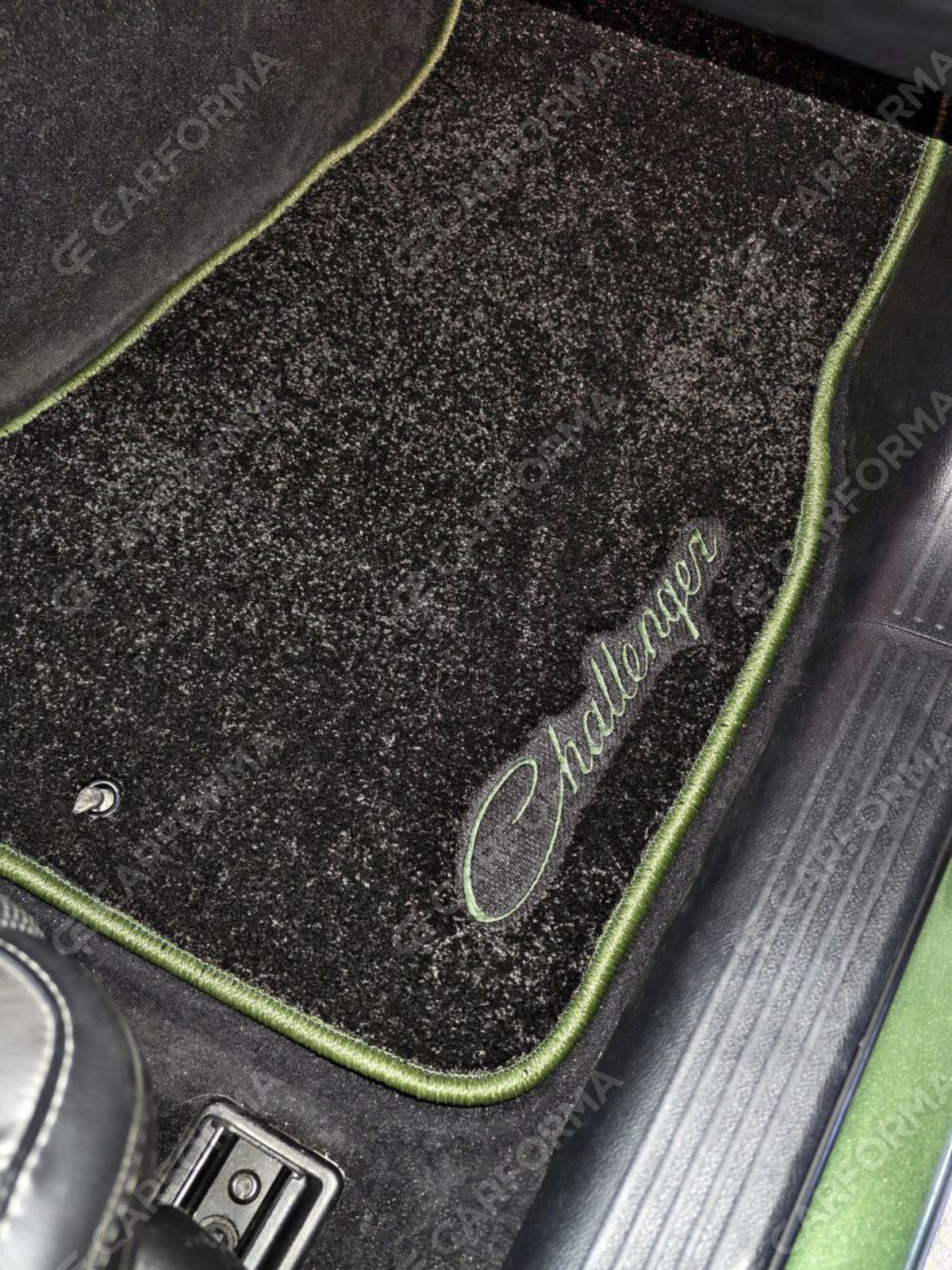 Ворсовые коврики на Dodge Challenger III 2008&nbsp;-&nbsp;2023 в Барнауле