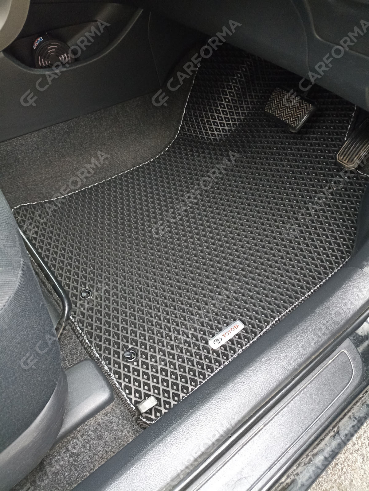 Коврики на Toyota Corolla Axio (E14) 2006&nbsp;-&nbsp;2012 в Барнауле