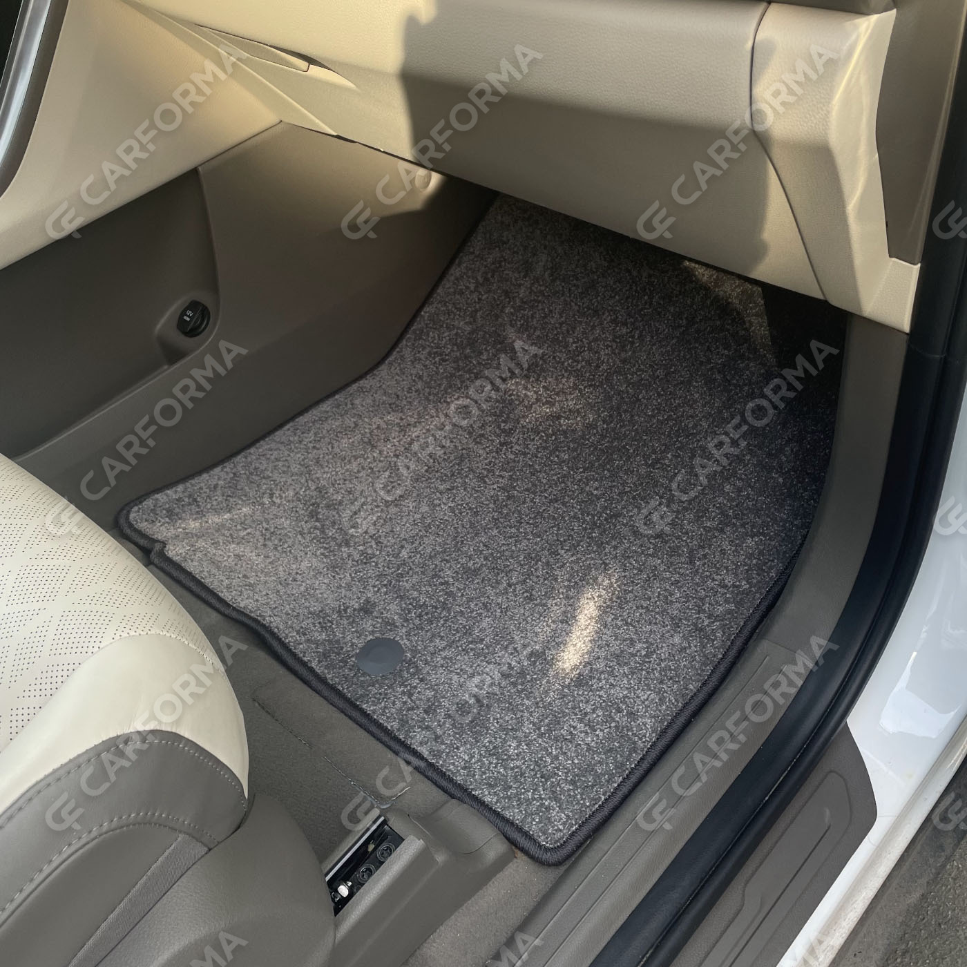 Ворсовые коврики на KIA Carnival IV 7 мест с оттоманками 2020&nbsp;-&nbsp;2026 в Барнауле