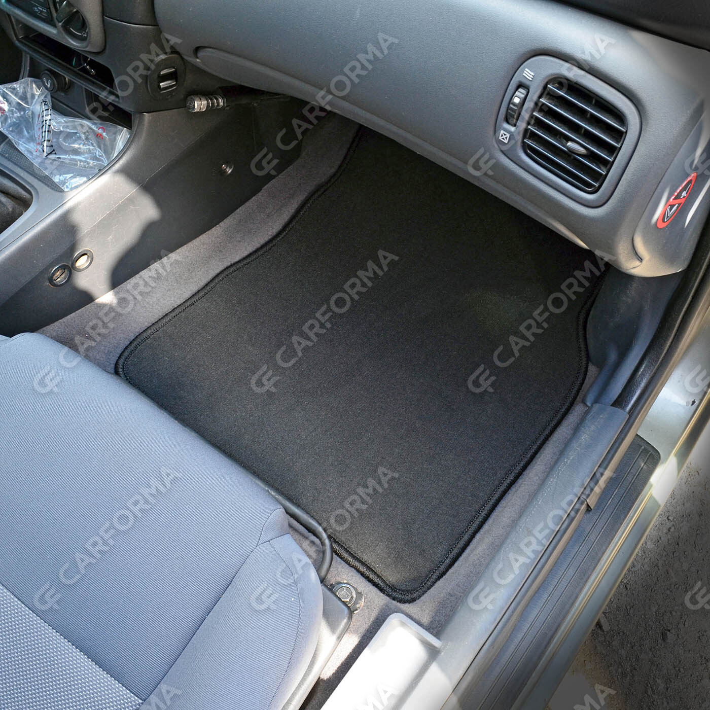 Ворсовые коврики на Nissan Almera 2 (N16) 2000&nbsp;-&nbsp;2006 в Барнауле