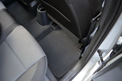 Ворсовые коврики на Hyundai Solaris II 2017 - 2025 в Барнауле