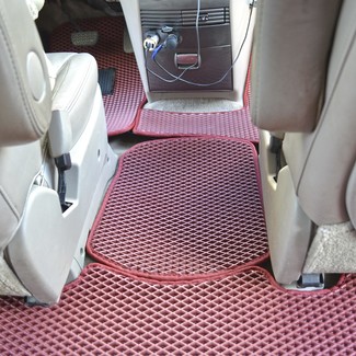 Ворсовые коврики на Toyota Sienna II 2003 - 2010 в Барнауле