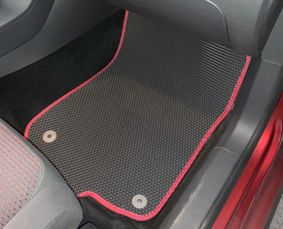 Ворсовые коврики на Seat Leon II 2005 - 2013 в Барнауле