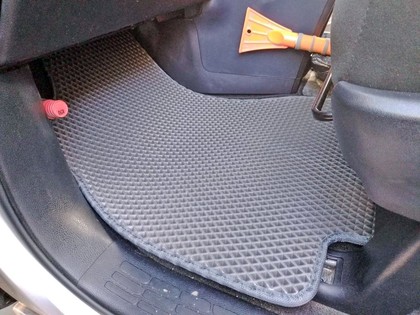 Ворсовые коврики на Toyota Noah (R80) 2014 - 2021 в Барнауле