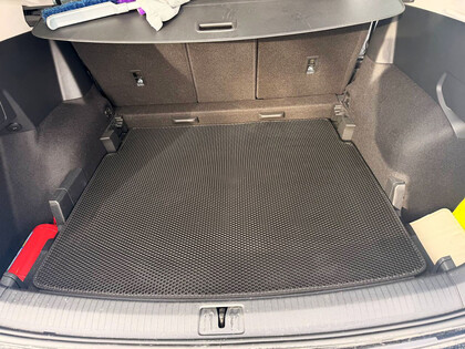 Коврики на Volkswagen Tiguan L 2020 - 2026 в Барнауле Коврики на Volkswagen Tiguan L 2020 - 2026 в Барнауле