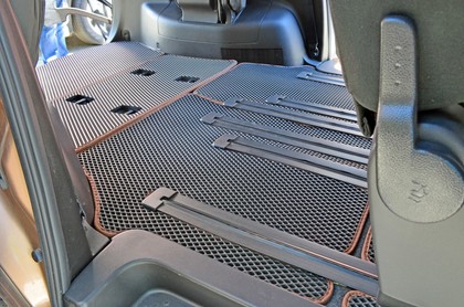 Ворсовые коврики на Nissan Serena (C26) 2010 - 2016 в Барнауле