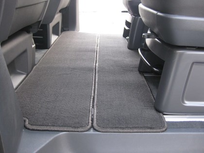 Коврики на Volkswagen Multivan (T5) 2003 - 2015 в Барнауле
