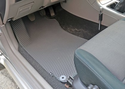 Ворсовые коврики на Subaru Forester II 2002 - 2008 в Барнауле