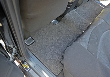 Ворсовые коврики на Toyota Land Cruiser Prado 150 2009 - 2023 в Барнауле