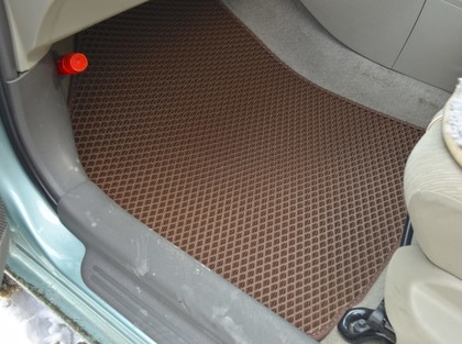 Ворсовые коврики на Toyota Belta 2005 - 2012 в Барнауле