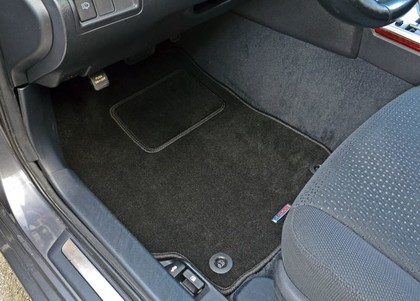 Ворсовые коврики на Toyota Camry (XV50) 2011 - 2018 в Барнауле