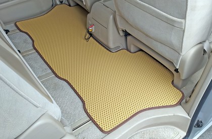 Ворсовые коврики на Toyota Alphard (H10) 2002 - 2008 в Барнауле