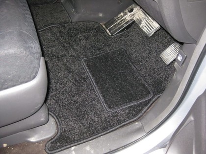 Ворсовые коврики на Honda StepWGN III 2005 - 2009 в Барнауле