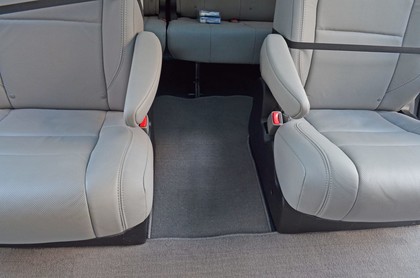 Ворсовые коврики на Toyota Sienna III 2010 - 2020 в Барнауле