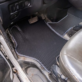 Ворсовые коврики на Hyundai H1 I 1996 - 2007 в Барнауле