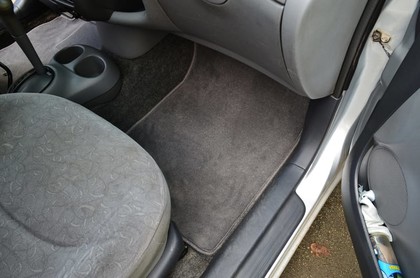 Ворсовые коврики на Toyota Yaris I 1999 - 2005 в Барнауле