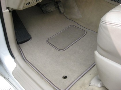 Ворсовые коврики на Lexus LX 470 1997 - 2007 в Барнауле