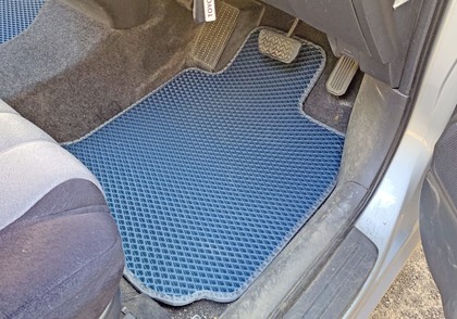 Ворсовые коврики на Toyota Wish I 2003 - 2009 в Барнауле