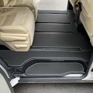 Ворсовые коврики на Toyota Vellfire (H30) 2015 - 2023 в Барнауле