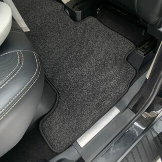 Коврики на Land Rover Range Rover Sport I 2005 - 2013 в Барнауле