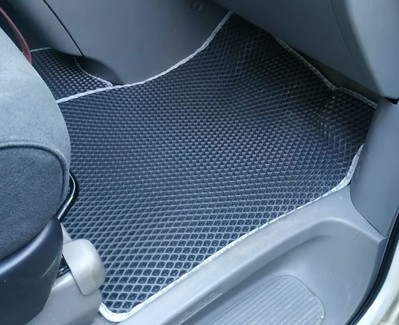 Ворсовые коврики на Toyota Alphard (H10) 2002 - 2008 в Барнауле
