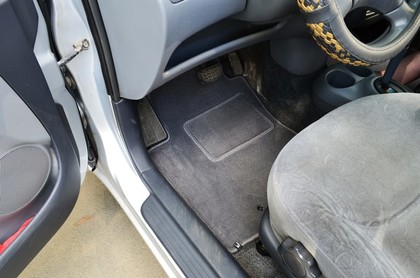 Ворсовые коврики на Toyota Yaris I 1999 - 2005 в Барнауле