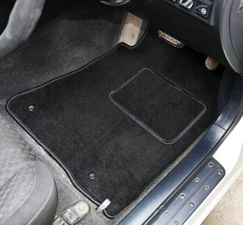 Коврики на Toyota Altezza 1998&nbsp;-&nbsp;2005 в Барнауле