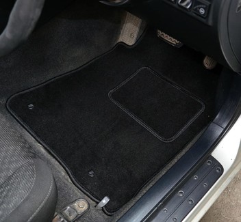 Ворсовые коврики на Toyota Altezza 1998 - 2005 в Барнауле