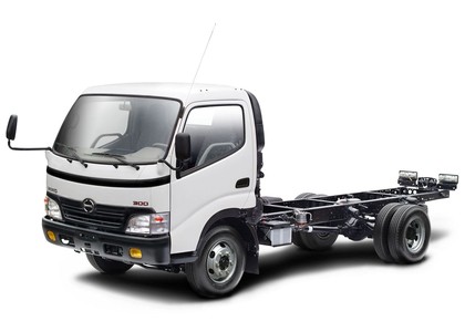 Ворсовые коврики на Hino 300 I широкая кабина 1999 - 2011 в Барнауле