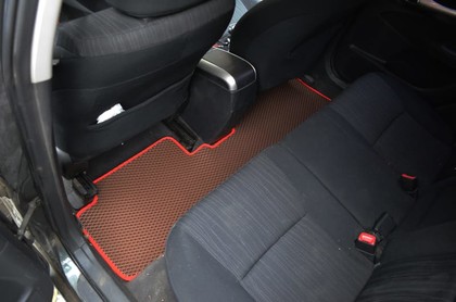 Коврики на Toyota Auris I 2006 - 2012 в Барнауле
