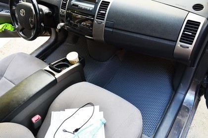 Ворсовые коврики на Toyota Prius (20) 2004 - 2009 в Барнауле