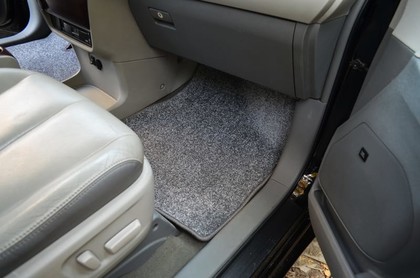 Ворсовые коврики на Toyota Sienna III 2010 - 2020 в Барнауле