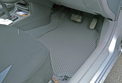 Ворсовые коврики на Toyota Starlet (P90) 1995 - 1999 в Барнауле