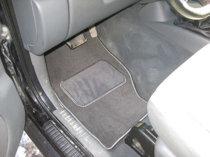 Ворсовые коврики на Jeep Cherokee (KJ) 2001 - 2007 в Барнауле