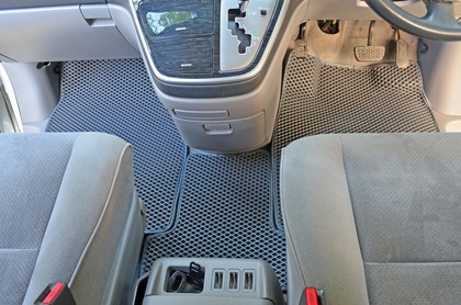Ворсовые коврики на Toyota Alphard (H10) 2002 - 2008 в Барнауле