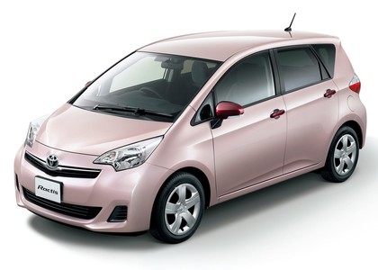 Ворсовые коврики на Toyota Ractis II 2010 - 2016 в Барнауле