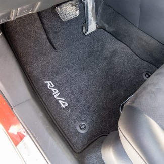Ворсовые коврики на Toyota Rav4 V 2018 - 2025 в Барнауле