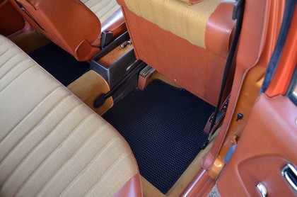 EVA коврики на Mercedes W123 1975 - 1986 в Барнауле