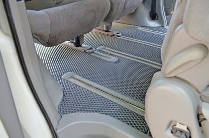 Ворсовые коврики на Toyota Alphard (H10) 2002 - 2008 в Барнауле