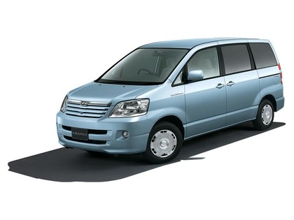 Ворсовые коврики на Toyota Noah (R60) 2001 - 2007 в Барнауле