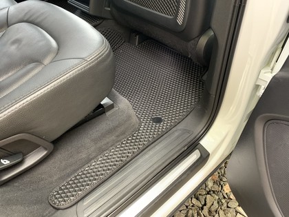 Ворсовые коврики на Audi Q7 I 2005 - 2015 в Барнауле