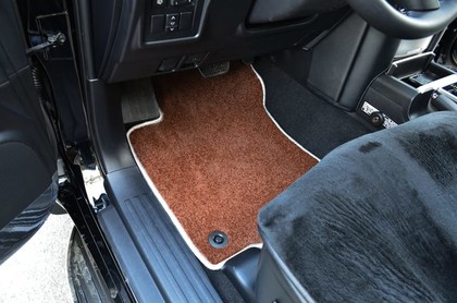 Ворсовые коврики на Toyota Land Cruiser Prado 150 2009 - 2023 в Барнауле