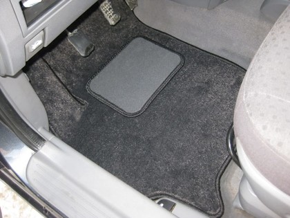 Ворсовые коврики на KIA Carens I 1999 - 2006 в Барнауле
