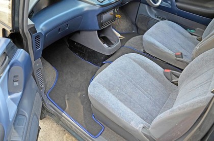 Ворсовые коврики на Toyota Estima Emina (Lucida) 1990 - 2000 в Барнауле