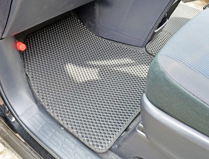 Ворсовые коврики на Toyota Esquire (R80) 2014 - 2021 в Барнауле