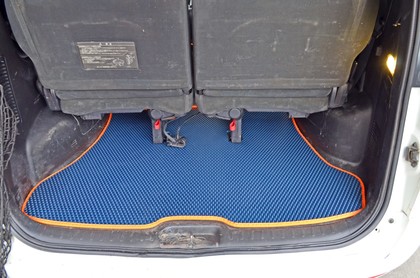 Ворсовые коврики на Nissan Serena (C25) 2005 - 2010 в Барнауле