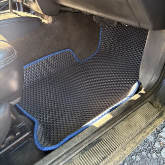 Ворсовые коврики на Jeep Grand Cherokee (ZJ) 1992 - 1999 в Барнауле Ворсовые коврики на Jeep Grand Cherokee (ZJ) 1992 - 1999 в Барнауле