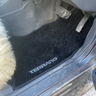 Ворсовые коврики на Nissan Terrano I (WD21) 1985 - 1995 в Барнауле